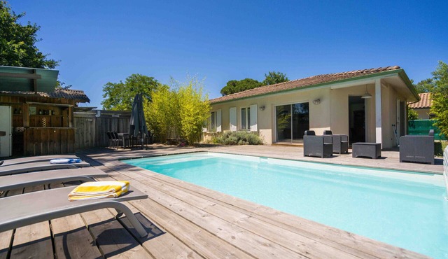 Villa avec piscine chauffée