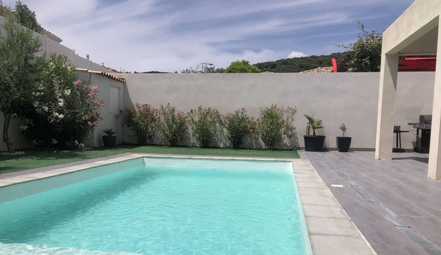 Villa Avec Piscine au Calme Entre mer et Montagnes