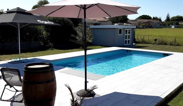 Villa Avec Piscine au Cœur des Landes !