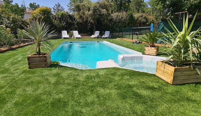 Villa avec piscine et jacuzzi proche d'uzes