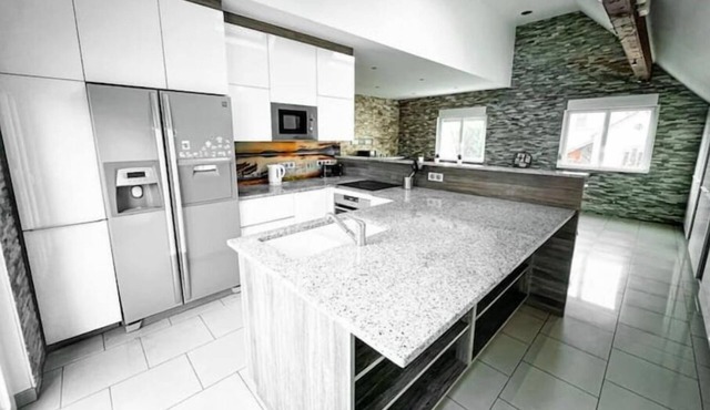 Villa Avec Piscine Intérieure