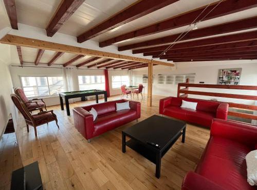 Villa avec piscine intérieure