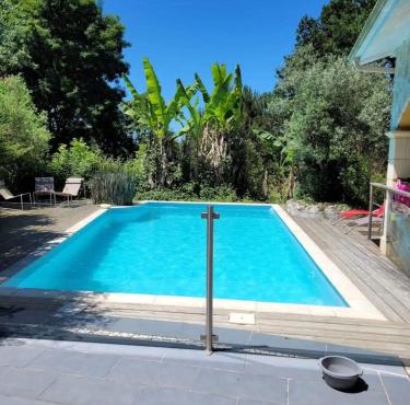 Villa avec piscine privée à Montsoué, 190 m²