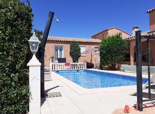 villa avec piscine privée