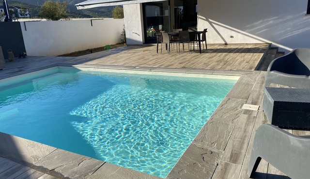 Villa Avec Piscine Proche de Toute Commodité