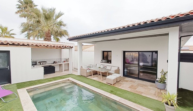 Villa Avec Piscine Sans VIS À VIS Proche DE LA MER