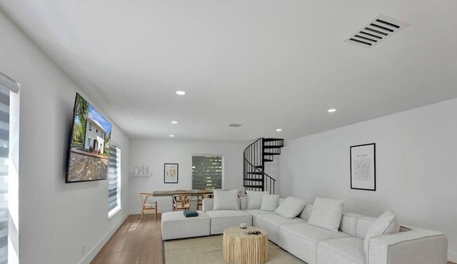 Villa Azul: 4-min walk to beach, off of Atlantic