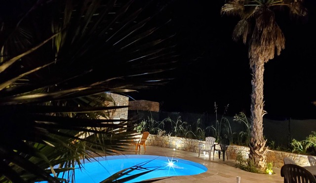 Villa Azur 6 bedrooms and heated pool 18 persons