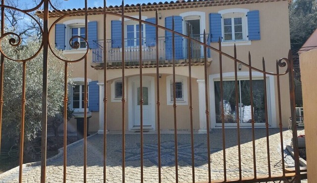 Villa Azur 6 bedrooms and heated pool 20 persons