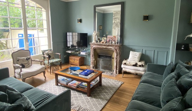 Villa Blanche de Castille - Les Demoiselles à Versailles