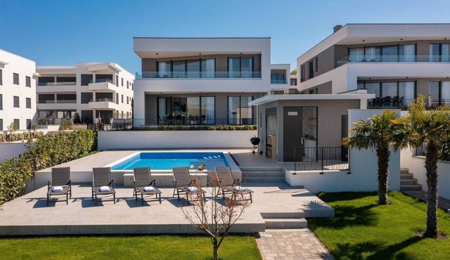 Villa B Malinska – Luxury paradise by the sea with a private pool