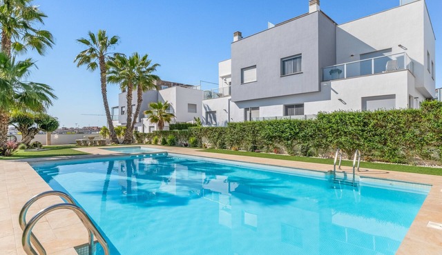 Villa Bahati close to the Beach with Sea View, Shared Pool, Garden, A/C & Wi-Fi
