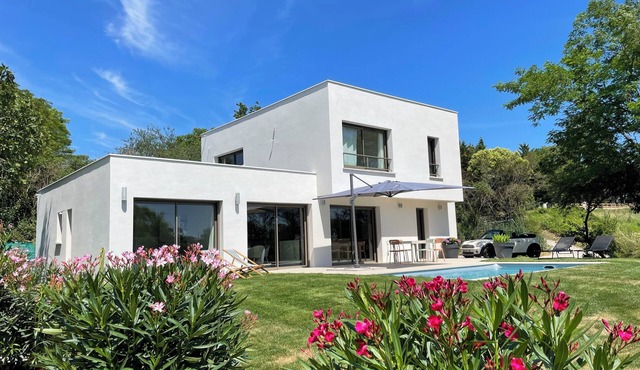 Villa Balandra à Goyrans - Toulouse , 4 Chambres , 8 Personnes , Piscine