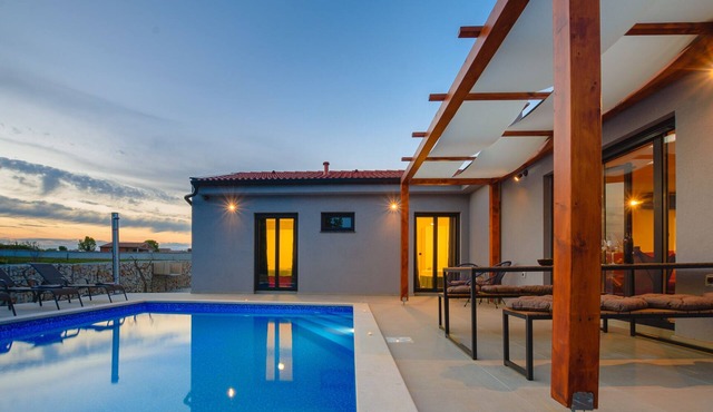 Villa Balun (Istria - Orihi)
