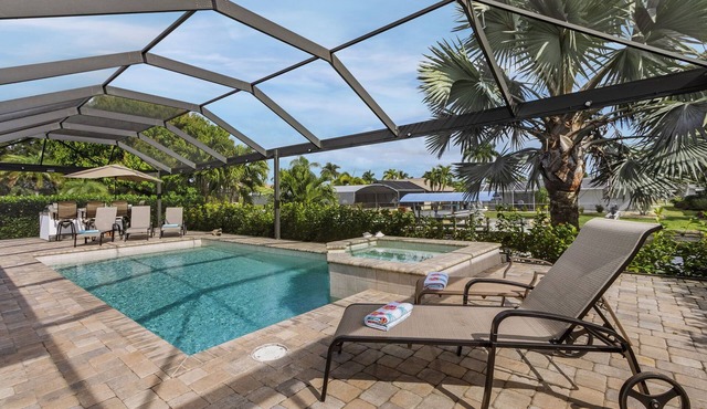 Villa Barbara - Elegant Gulf-access home w/electric-heated pool and spa - SWFL Rentals