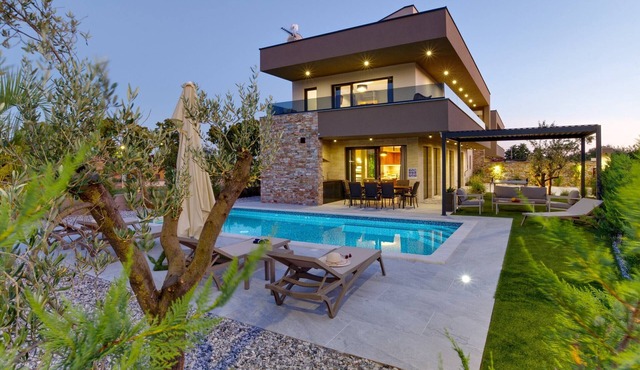 Villa Bavigo - Luxury Spa Oasis