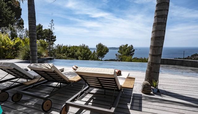 Villa Bay Zen 5 stars luxury pool and sea view