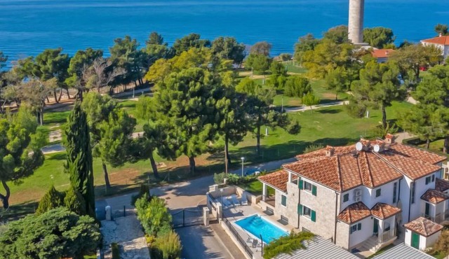 Villa Beach Front by Interhome