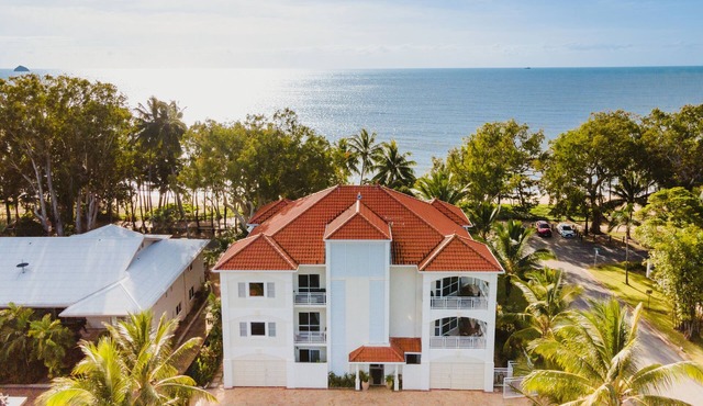 Villa Beach Palm Cove