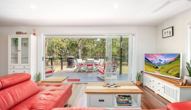 Villa Beachside - On the beach, Air- conditioned and Pet Friendly