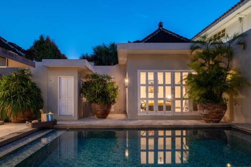 VILLA BELLA - 7Min Beach Access - 10min to Canggu