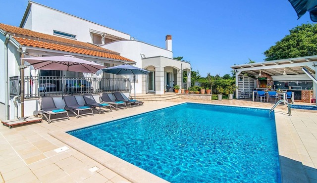 Villa Bella by Villa Plus