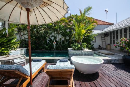 Villa Bella Seseh, 3-Br With Private Pool