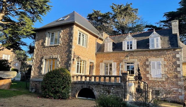 Villa 'Belle À 80m Des Plages' with Private Terrace, Private Garden and Wi-Fi