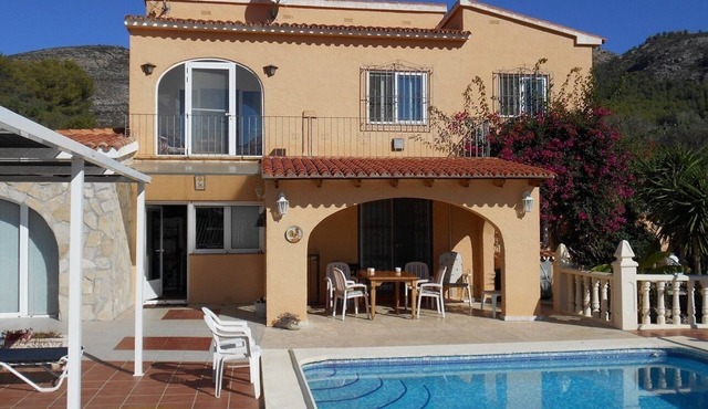 Villa Bernia with pool for 3 villa, s