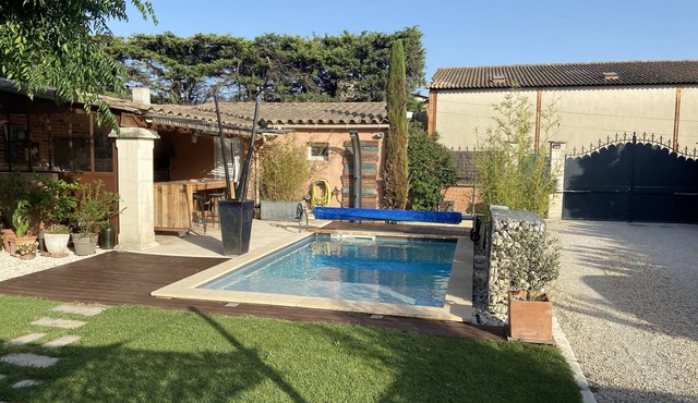 Villa between Alpilles and Luberon