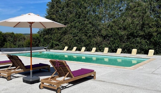 Villa Bien-être et Fête : Jacuzzi, Sauna, Court de Tennis, Piscine D'été, Étang