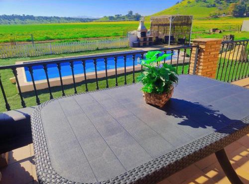 VILLA BILBILIS con piscina privada, barbacoa y parking