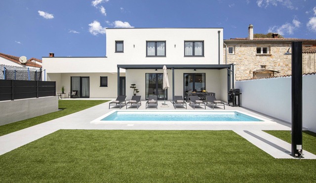 Villa Bohemian Rhapsody with Pool