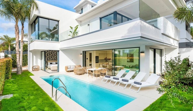 Villa Bohemio Bella - Four Bedroom Villa, Sleeps 10