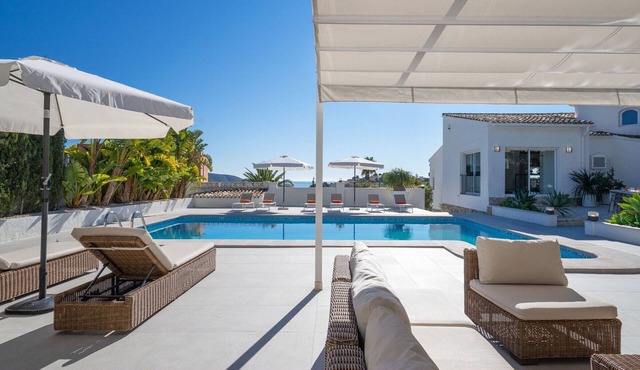 Villa Bonita Spacious & Hotel-style & Seaviews