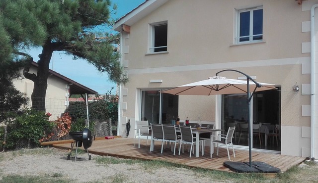 Villa Borée by Agence Bru - 308844