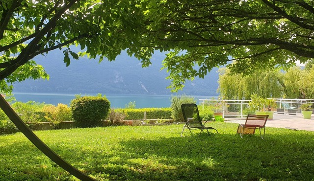Villa bord du lac du bourget