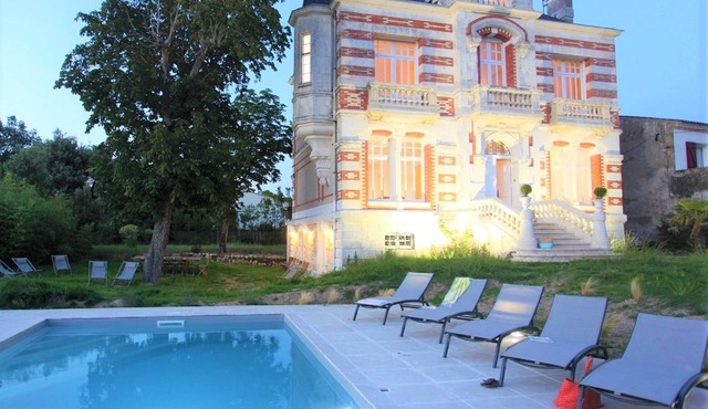 Villa Bord de Mer, 200m Plage, 10 Chambres