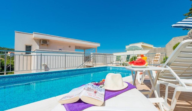 Villa Borna Apartments