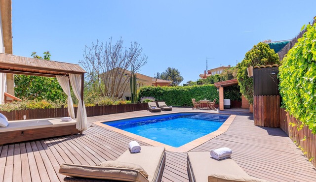 Villa BOSCOS