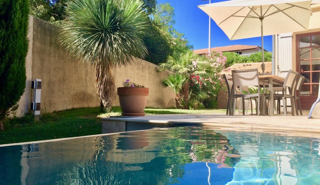 Villa bougainvillea: luxurious villa with mirror swimming pool nearby town center and beaches