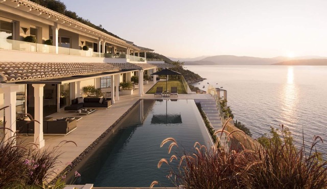 Villa Bouratika - Seven Bedroom Villa, Sleeps 14