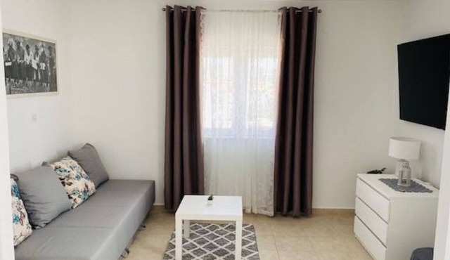 Villa Brazza - Two Bedroom Apartment 1