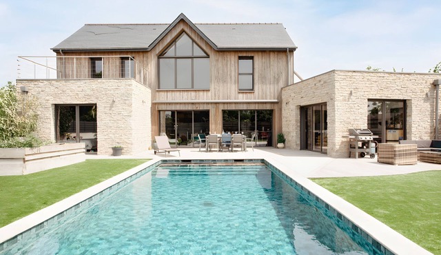 Villa 'Breizh'ome' with Private Pool, Private Terrace and Wi-Fi