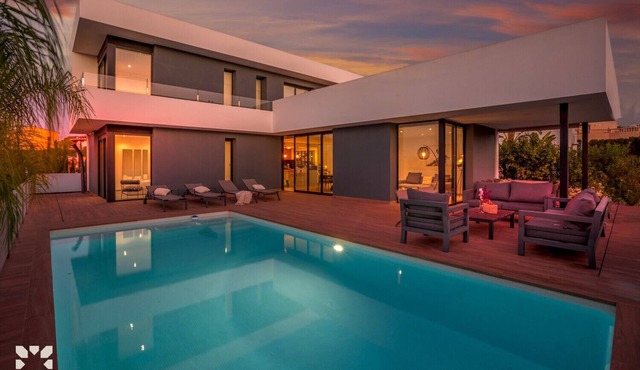 Villa BREIZH by Abahana Villas