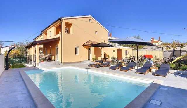 Villa Buzdonka (74218-K1) - Pula