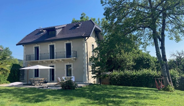 Villa Côte des Vignes {Annecy 15’ x Geneva 30'}