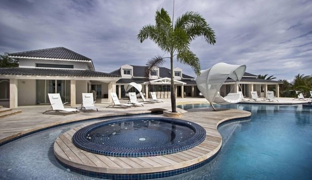 Villa C'est La Vie | Beach Front - Located in Fabulous Terres Basses with Private Pool