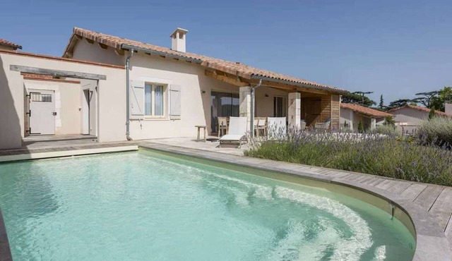 Villa Castelnau - air conditioning & heated swimming pool, perched in the grounds - XVI