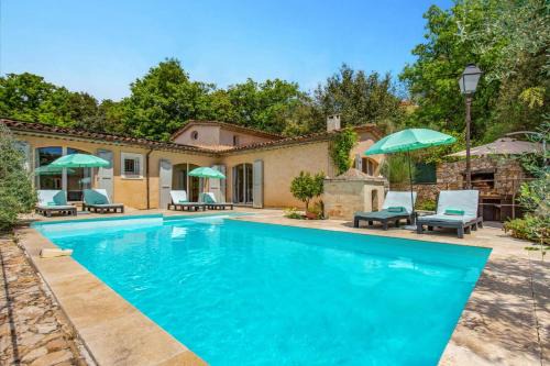 Villa Cabris by Villa Plus